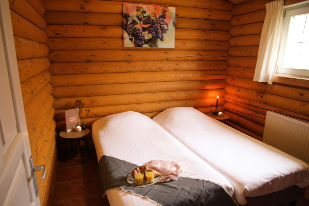 Bed and Breakfast Wijngaard Saalhof Wognum Экстерьер фото